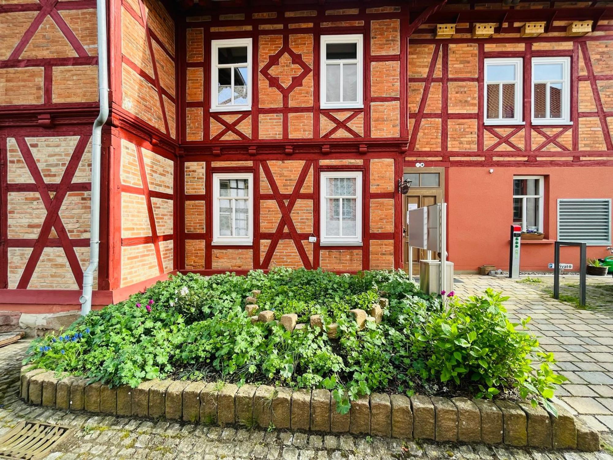 Hotel Altes Pfarrhaus Neustaedt Neustadt  Exterior foto